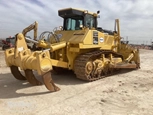 Used Komatsu Bulldozer,Used Bulldozer in yard,Front of used Bulldozer